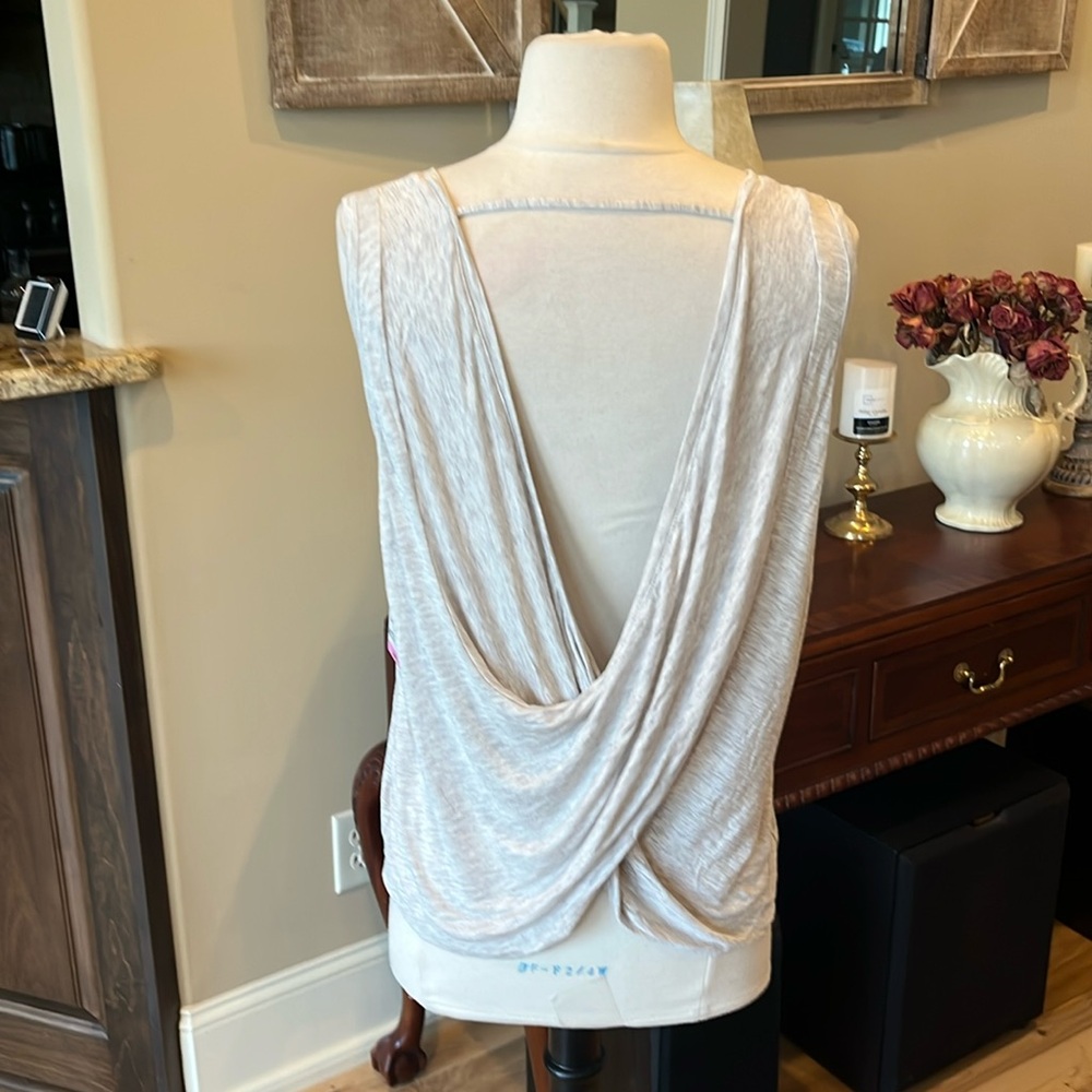 Active Life Toasted Brown Heather Open Plunge Wrap Back Tank Womens